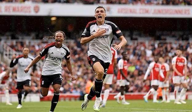 1693142402439029993.jpg 天天盈球-【观察】高价补强没变强 瞎整活的阿森纳什么情况?