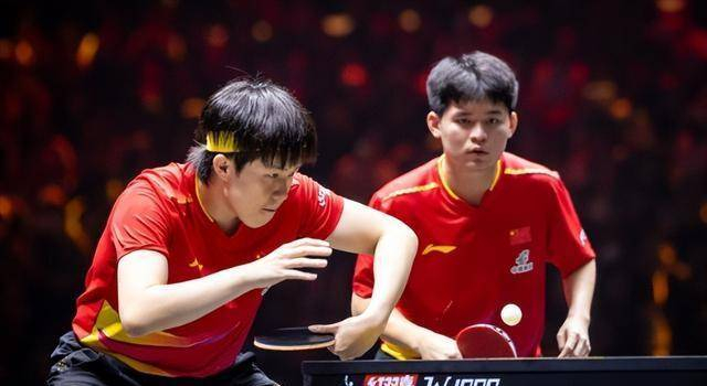 有种人生赢家叫刘国梁，辞职乒协主席短短10个月，早已走上光明大道|国乒|乒乓球|商业|演讲者|青少年_新浪体育_新浪新闻