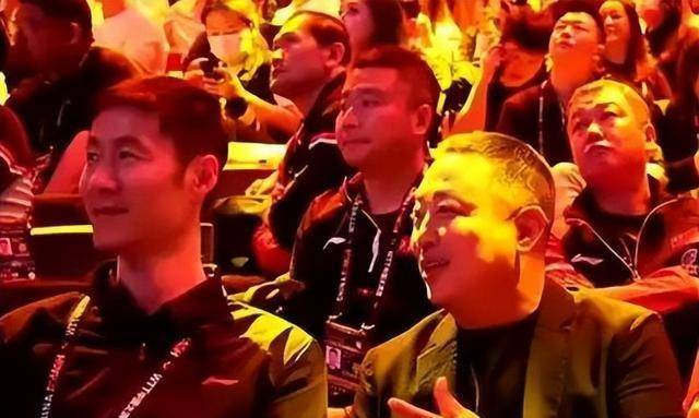 有种人生赢家叫刘国梁，辞职乒协主席短短10个月，早已走上光明大道|国乒|乒乓球|商业|演讲者|青少年_新浪体育_新浪新闻