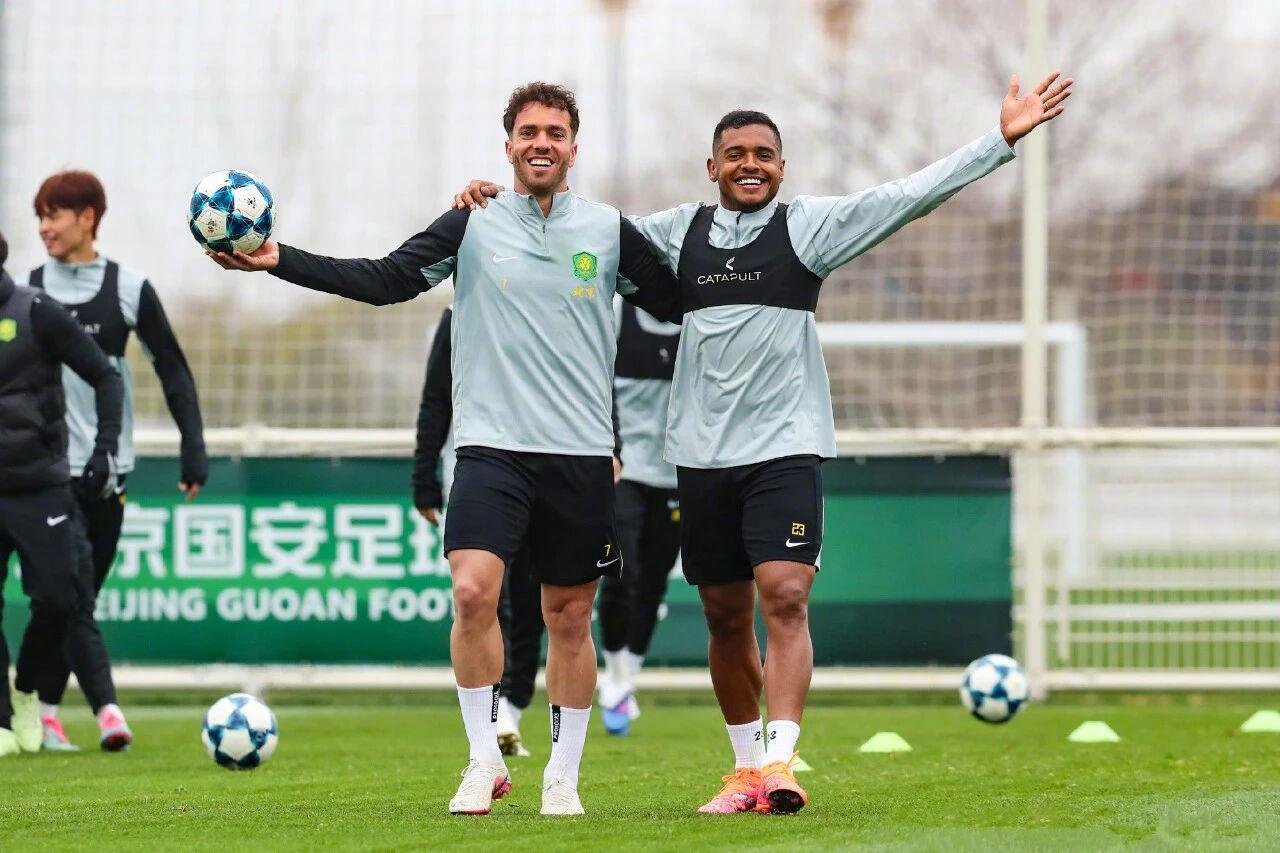 天天盈球 官网-媒体人：国安外援达万问题略微复杂，能否出战京鲁大战存疑