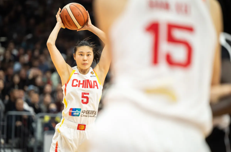 天天盈球即时比分直播-中国女篮vs捷克前瞻：张子宇王思雨率队死磕劲敌 赢球即晋级