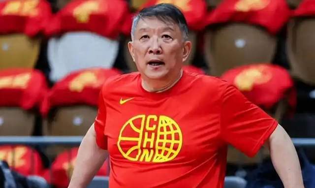 天天盈球足球比分-宫鲁鸣下课？女篮集训2个月，打得依旧混乱，王思雨喊话不留情面