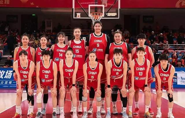 天天盈球足球比分-宫鲁鸣下课？女篮集训2个月，打得依旧混乱，王思雨喊话不留情面