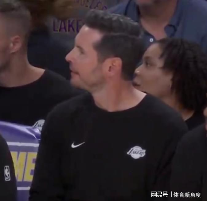 天天盈球-+7,没有三巨头,三对湖人这么强吗?被吓到了